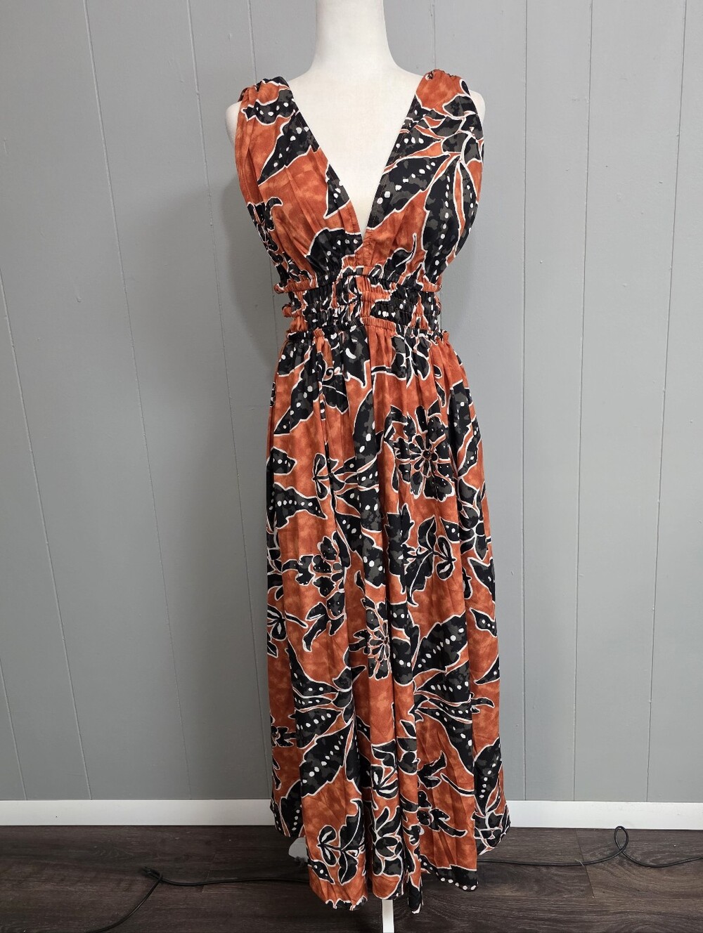 Hint Of Blush Orange Brown Floral Midi V Neck Side Cut Out Dress Size L